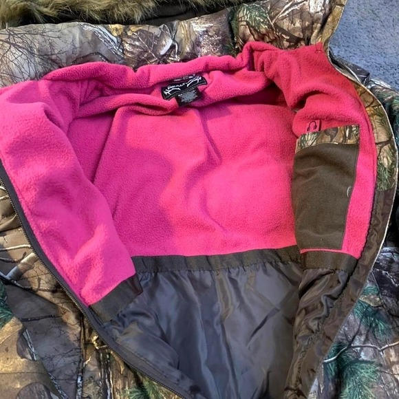 REALTREE Camo women's Puffer with faux fur hood and pink fleece Size L - Picture 5 of 8